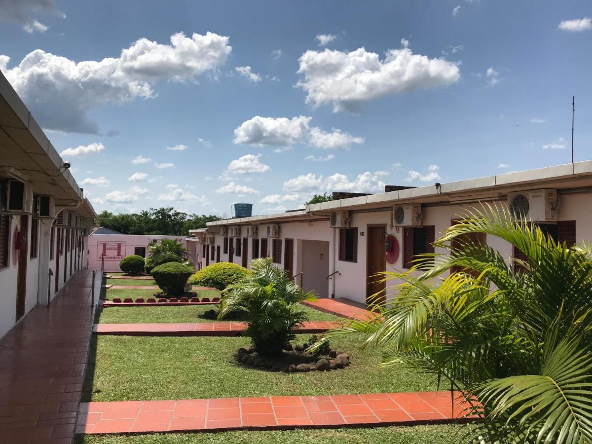 Hotel Alegrete Buitenkant foto